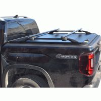 ΚΑΠΑΚΙ ΚΑΡΟΤΣΑΣ ΡΟΛΟ ΑΛΟΥΜΙΝΙΟΥ ΜΕ ΚΟΥΠΑΣΤΕΣ ΚΑΙ ΜΠΑΡΕΣ TEK 2 MAX 9080 ROLL+ KOUP 115BL+ BEDBAR 066BL VW AMAROK LIFE/STYLE 2023+